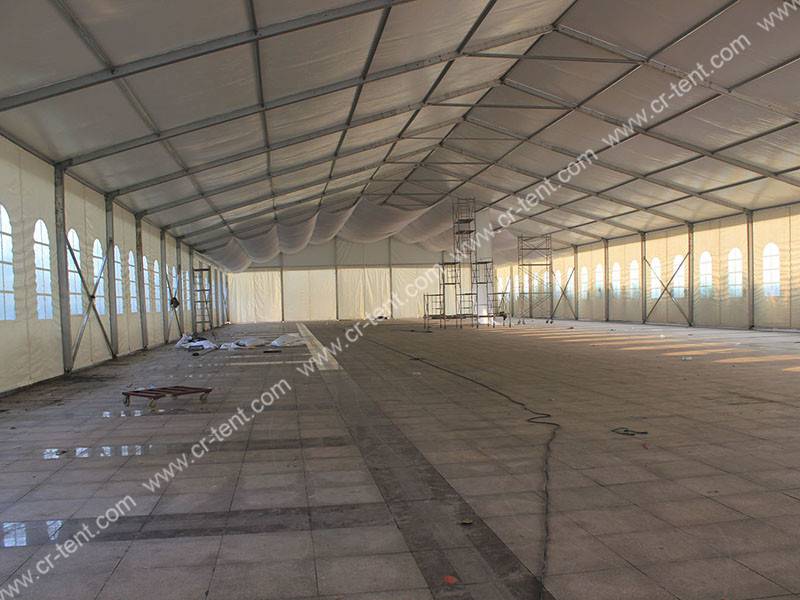 25m×70m四周圍布